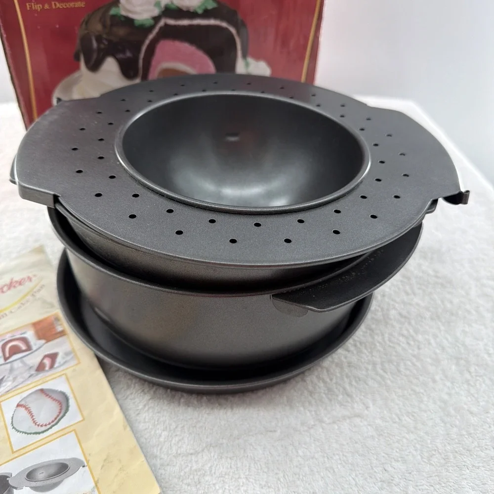 Betty Crocker Bake n Fill Cake Pan Set with Dome 4 Piece Bake Set Open box